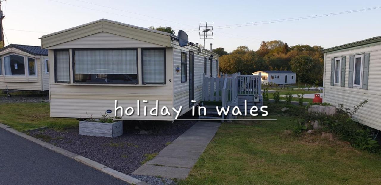 Static 19 * Llandysul